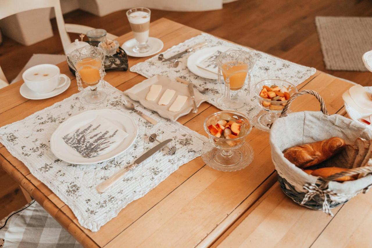 Straeumli Bed And Breakfast Eigeltingen Екстериор снимка